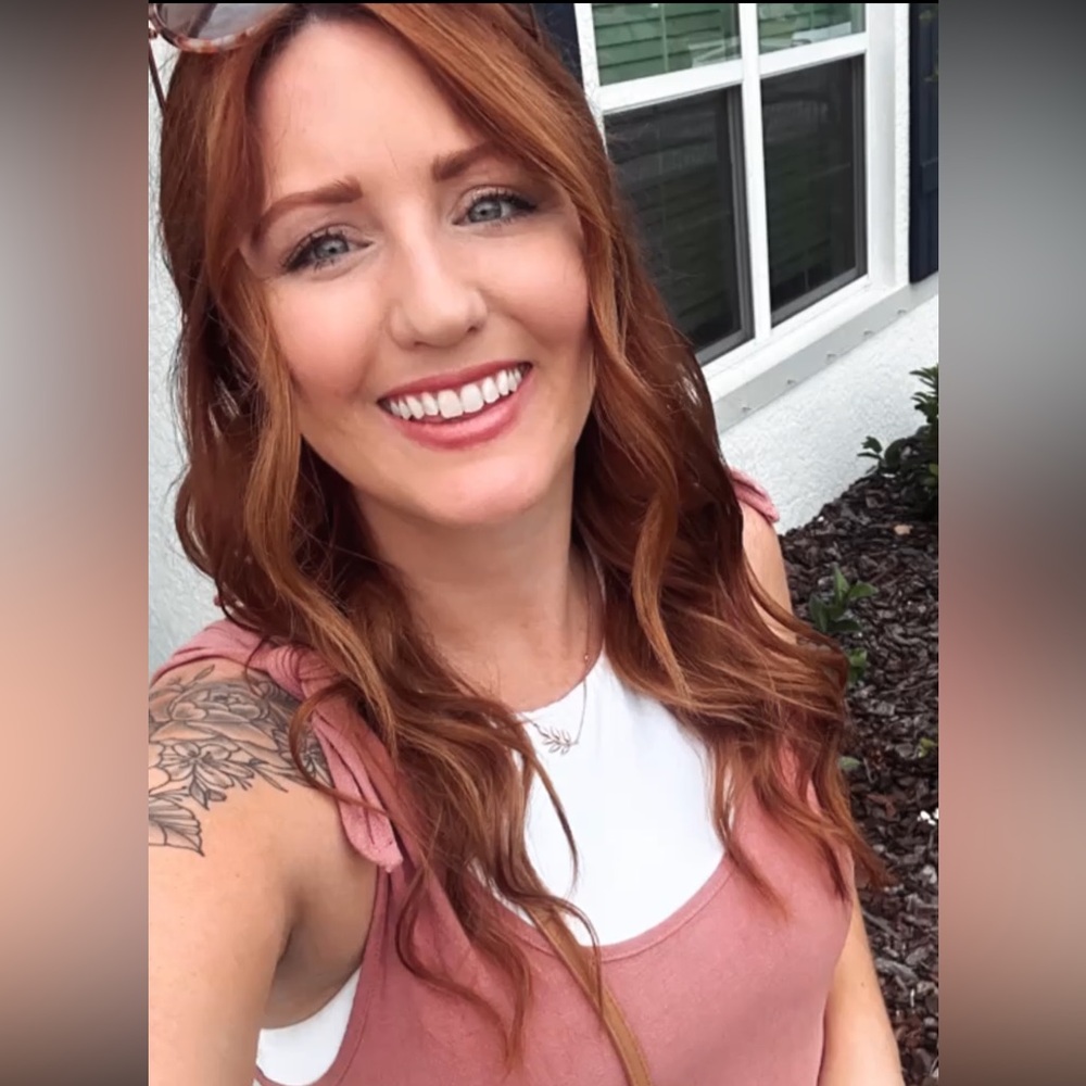 Meet your Posher, Kayla